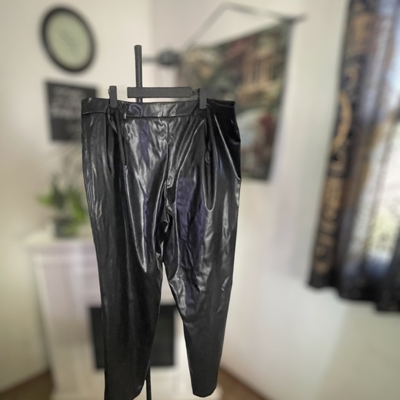 Shein Curve Split Hem Pants Size 2XL - Picture 3 of 9